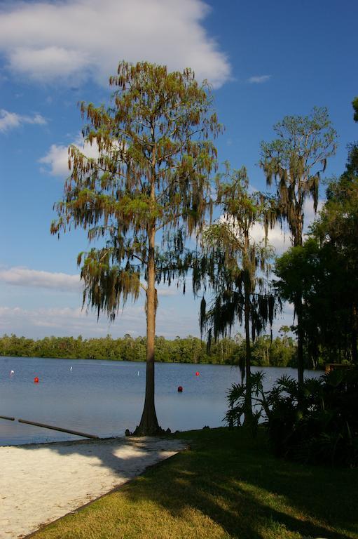 Cypress Cove Nudist Resort Поинсиана Екстериор снимка
